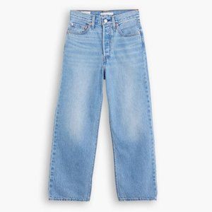 Levi's Petite Women's Ribcage Straight Ankle Light Wash Denim Jeans